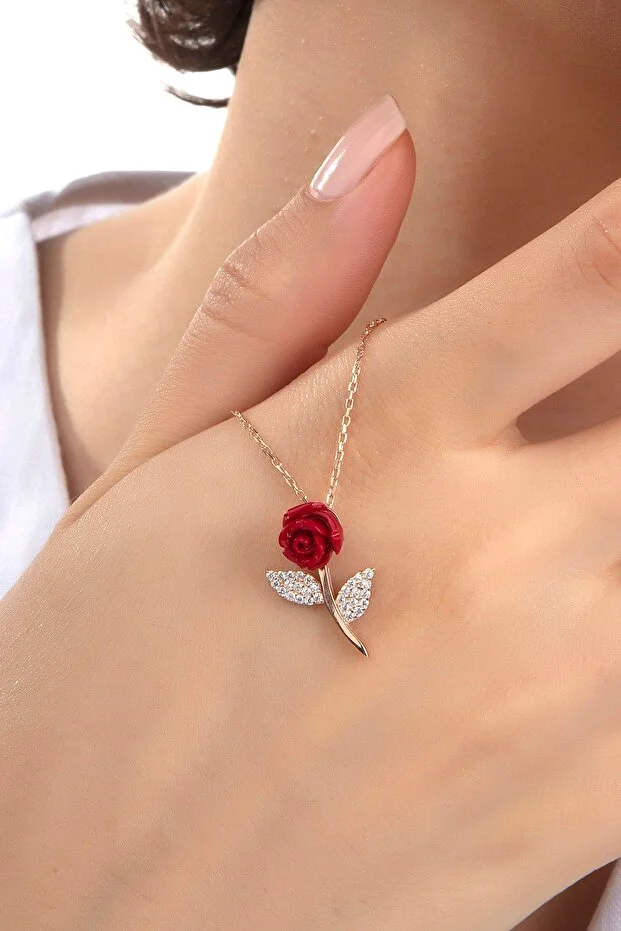 Kadın Orjinal 925 Ayar Gümüş Zirkon Taşlı Kırmızı Taşlı Gül Model Kolye